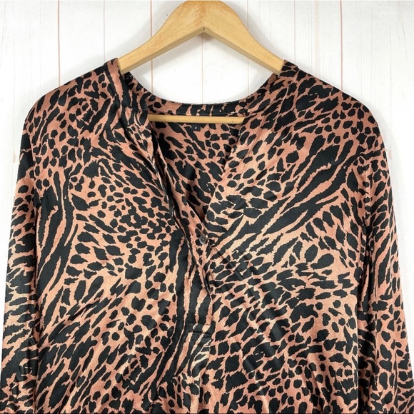 Rails Pearl Animal Print Popover Top In Cinnamon Mixed Animal Size S - Picture 2 of 11